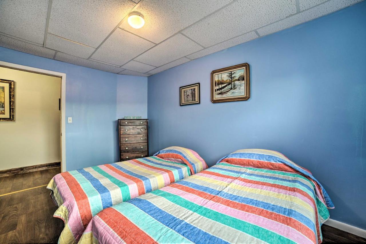 Walkable St Ignace Condo With Lake Huron Views 세인트이그나스 외부 사진