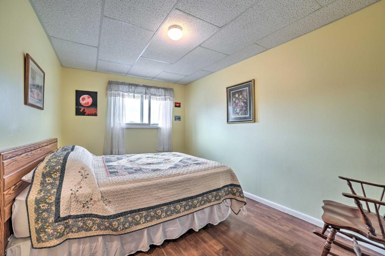 Walkable St Ignace Condo With Lake Huron Views 세인트이그나스 외부 사진